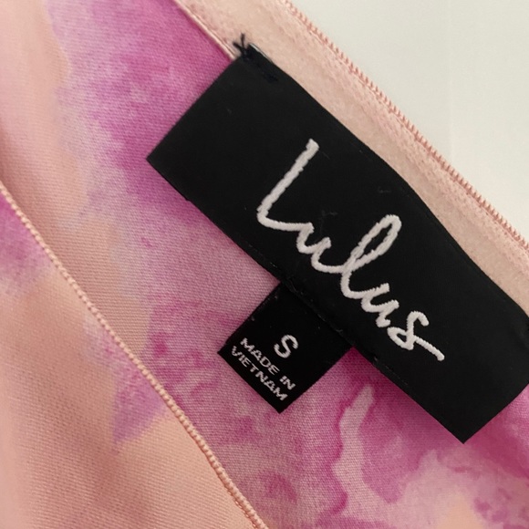 Lulu’s One-Shoulder Floral Romper - Picture 3 of 5